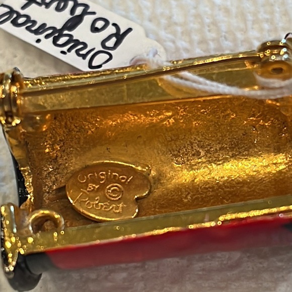 Vintage Original by Robert. Spool of Red Thread with a needle very rare. Signed - Picture 3 of 13